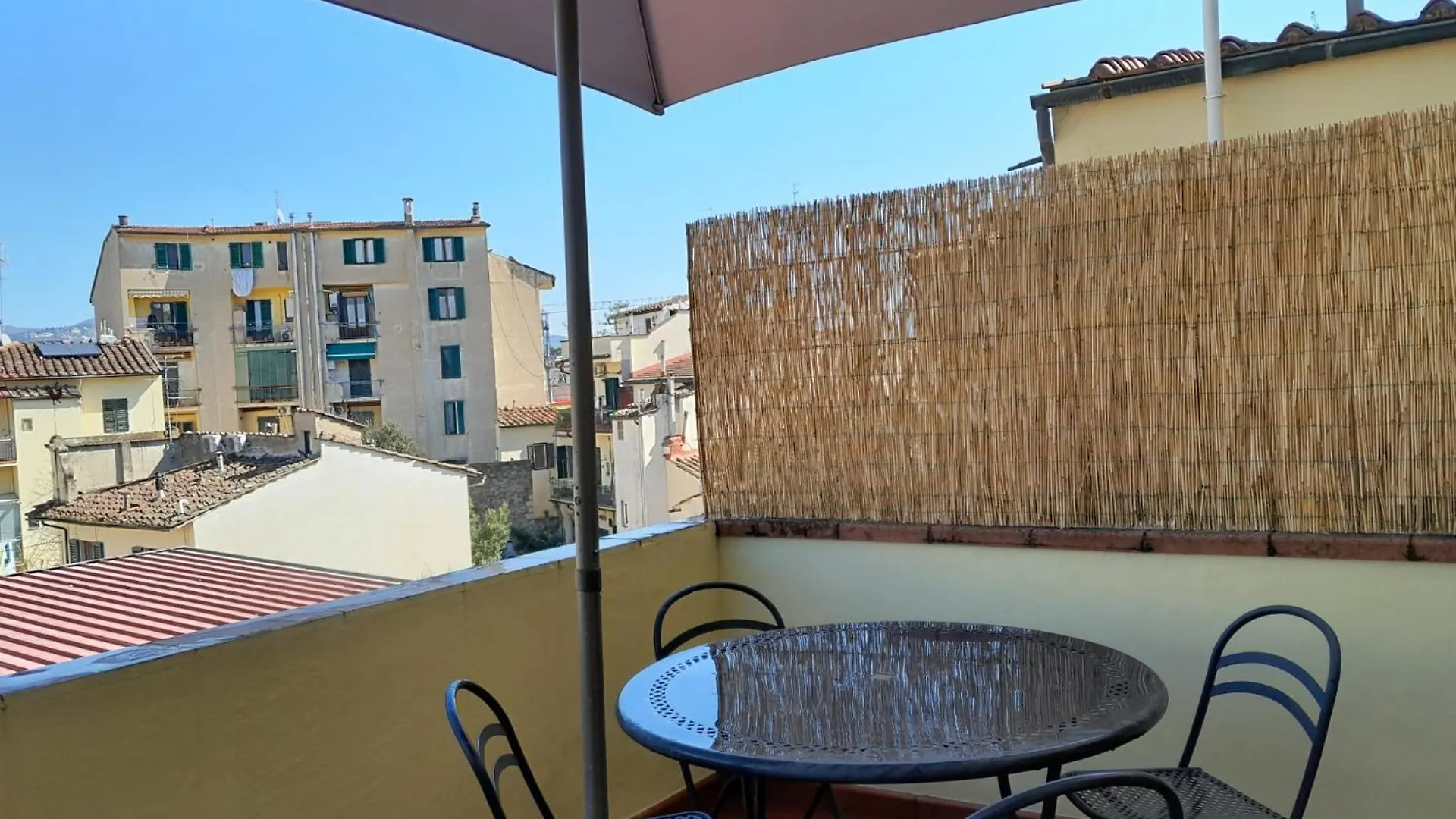 Apartment Casa De Verdi Loft Panoramico Florenz